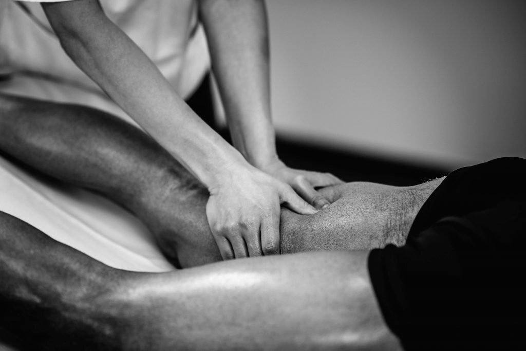 Hamstring Massage Bodytonic clinic London Se16 e1 w e15 e14 se8 2