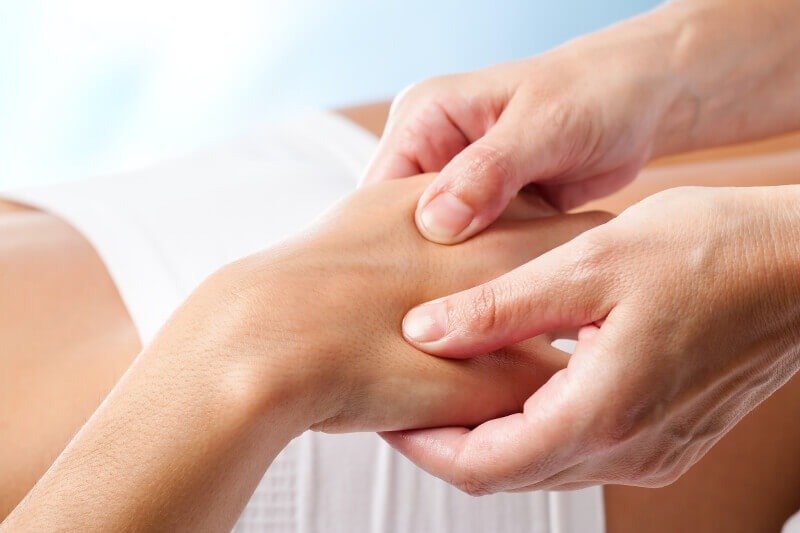 osteopathy hand manipulation