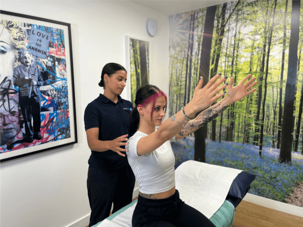 Patient receiving MSK treatment at Bodytonic Clinic in London, Canada Water SE16 and Stratford E15 E20 